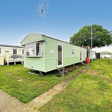 Вилла Highfield Grange, Orchards Little Clacton Экстерьер фото